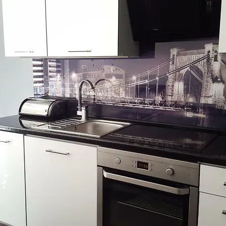 Aparts Promenady Hotel