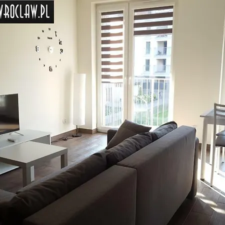 Aparts Promenady Hotell *